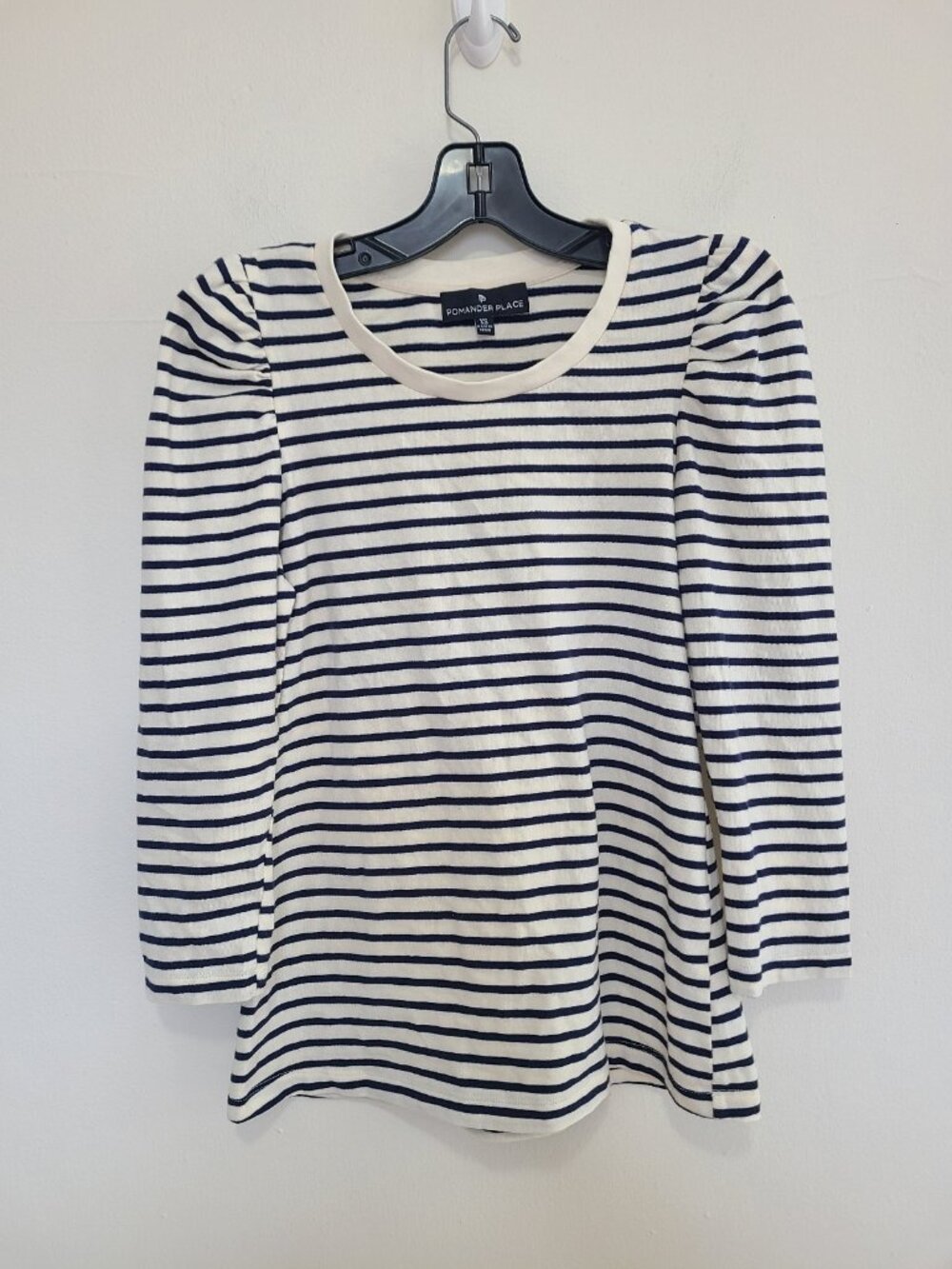 Pomander Place Tuckernuck navy ivory striped puff sleeve top size XS